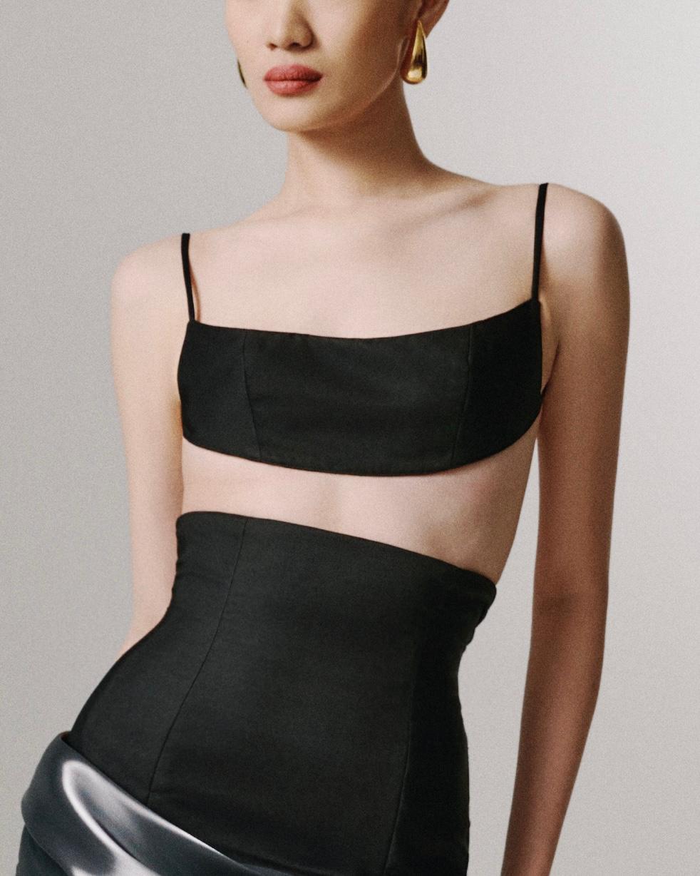 EDGE BRA TOP
