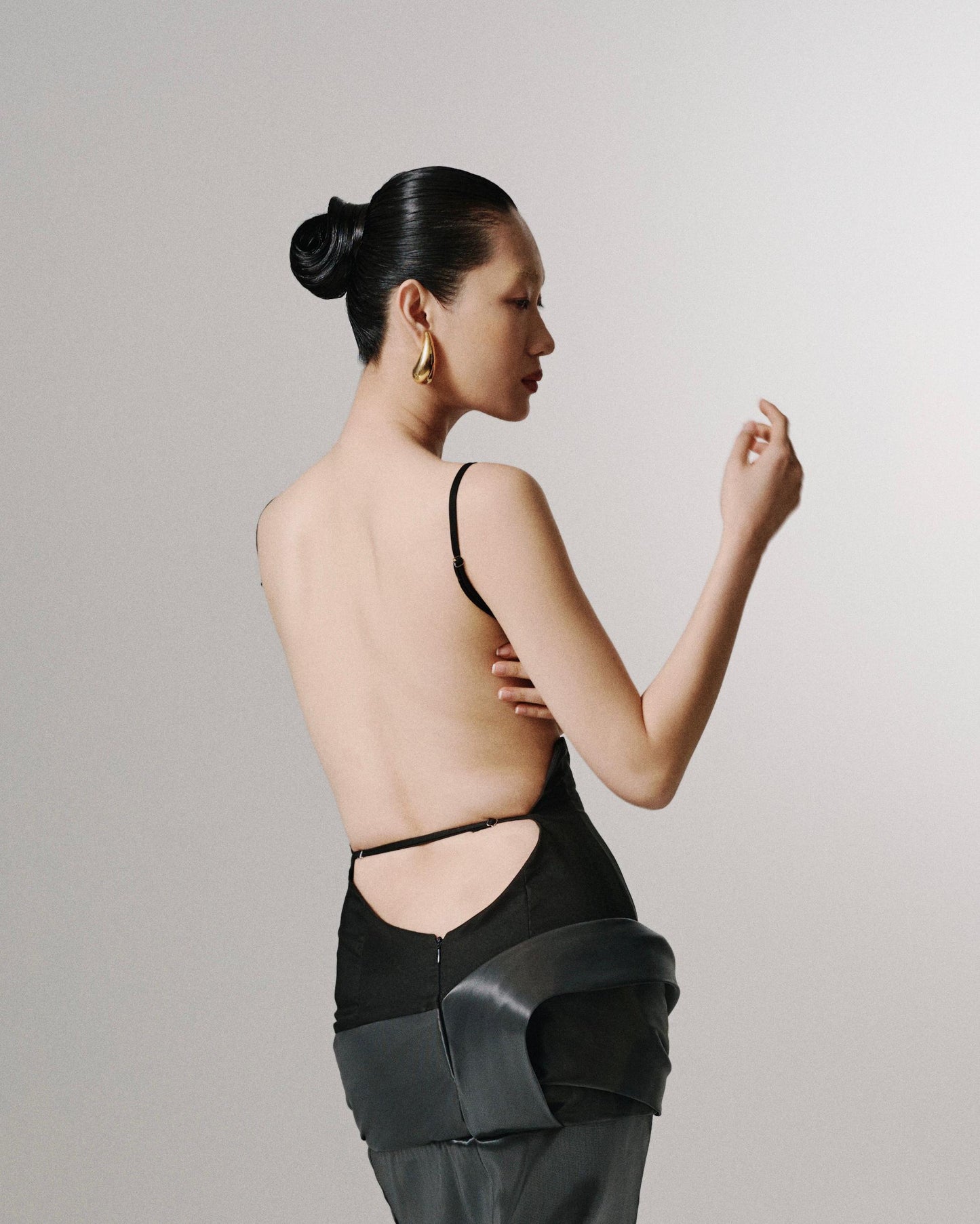 EDGE BRA TOP