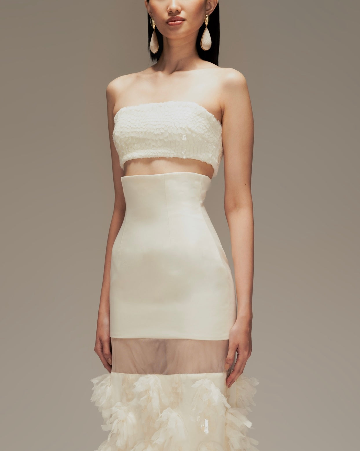 BODY-LINE DRESS
