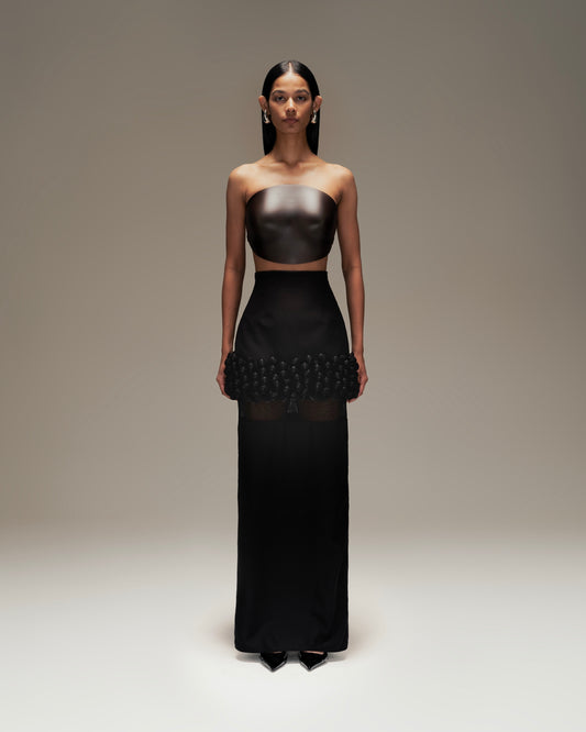THE MIDLINE SKIRT